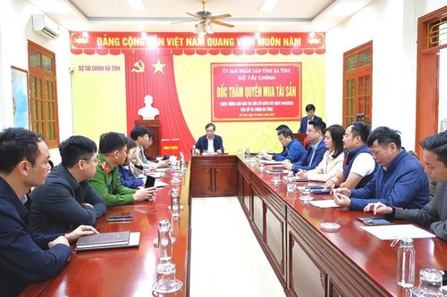 Doanh nghiệp Nghệ An mua gần 30kg vàng giá 142 tỷ ở Hà Tĩnh