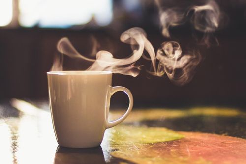 Kiểu uống nước rất hại dạ dày, tăng gánh nặng cho thận