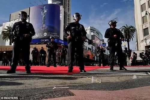 1.000 cảnh sát bảo vệ lễ trao giải Oscar vì sợ Iran đáp trả