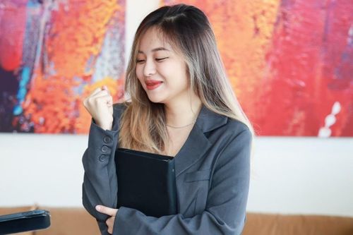 Ngóng chờ 'thưởng Tết thứ hai'