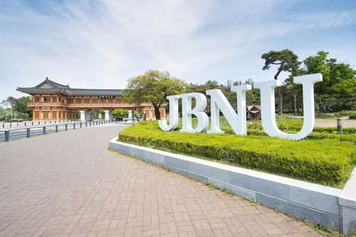 Có gì ở nơi người Việt chuộng du học nhất