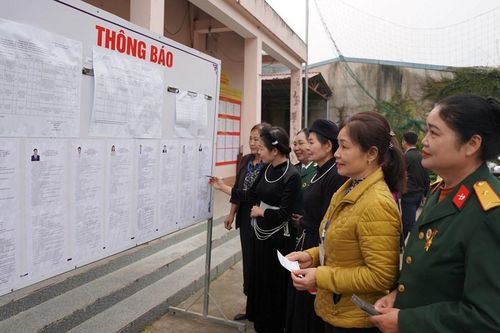 Đồng bào vùng cao Chợ Rã sẵn sàng cho ngày bầu cử