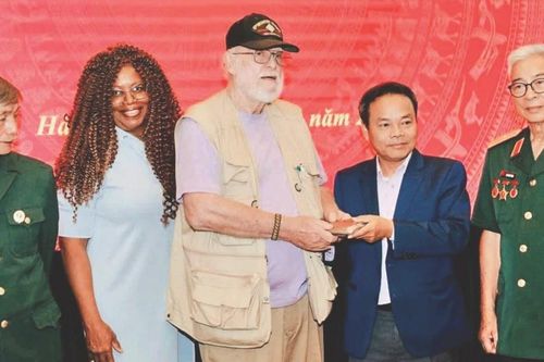 Niềm tin bạn đọc - giá trị cốt lõi không đổi!