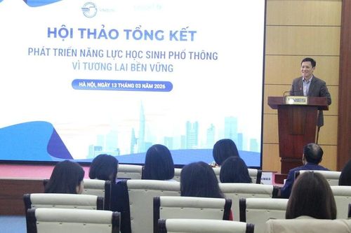 Phát triển năng lực học sinh phổ thông vì tương lai bền vững