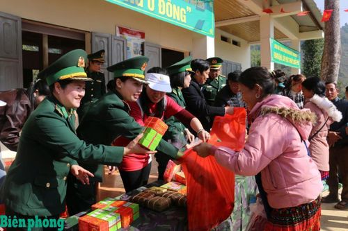 Khát vọng vươn lên từ bản vùng biên