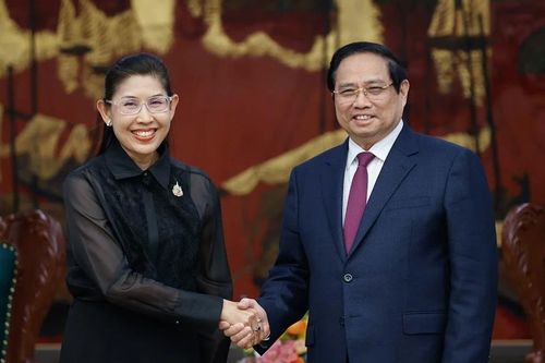 Thủ tướng đề nghị Thái Lan đảm bảo nguồn cung nhiên liệu cho hàng không Việt Nam