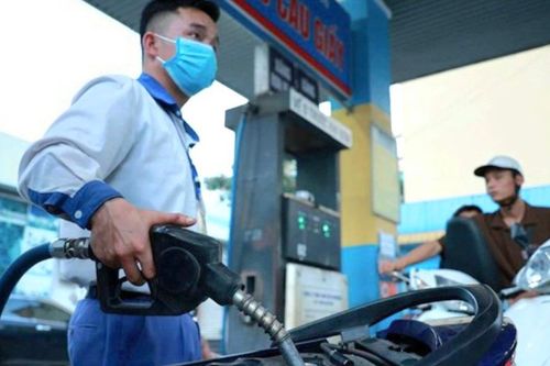 Vì sao giá xăng vẫn tăng dù 'xả mạnh' Quỹ bình ổn?