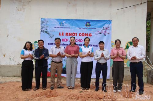 Phát huy vai trò phụ nữ tham gia xây dựng chính quyền cơ sở
