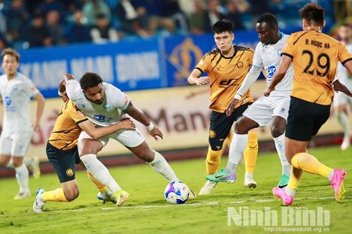 CLB Thép Xanh Nam Định có chiến thắng thứ 3 liên tiếp ở V.League mùa giải 2025-2026