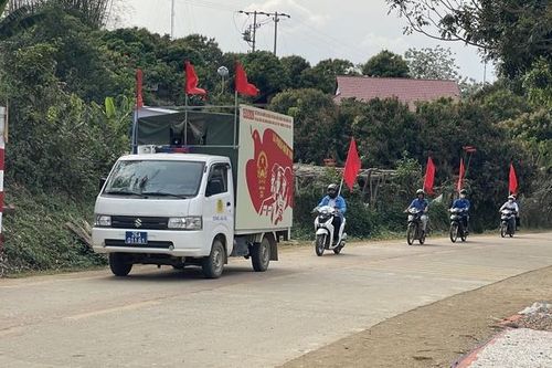 Tiếng loa rộn ràng trước thềm ngày hội lớn