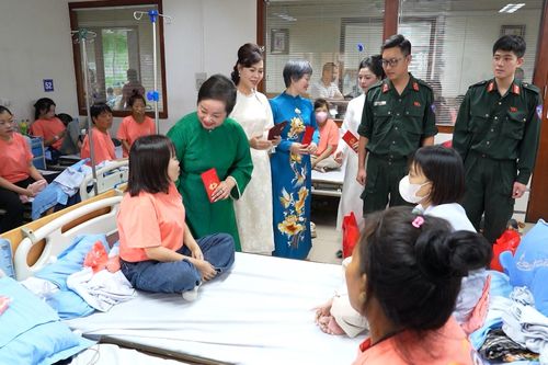 Cùng nhau xoa dịu nỗi đau bệnh tật