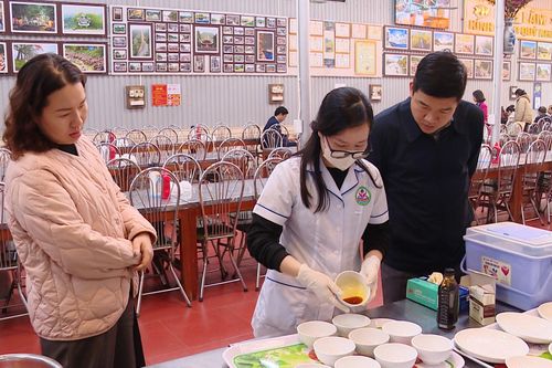Hà Nội không để mất an toàn thực phẩm tại lễ hội