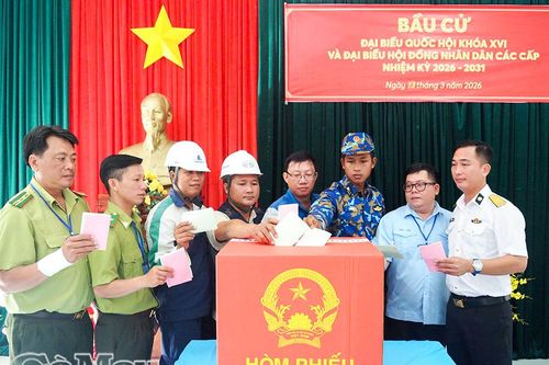 Cuộc bầu cử sớm ở đảo Hòn Khoai thành công tốt đẹp