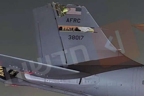 Máy bay tiếp dầu KC-135 của Mỹ gãy đuôi vẫn hạ cánh sau tai nạn gần Iran