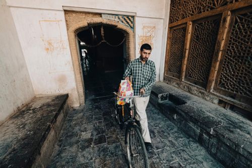Khách Việt kể Iran trước chiến sự