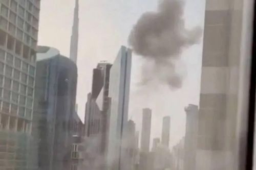 Trung tâm tài chính ở Dubai chìm trong khói đen