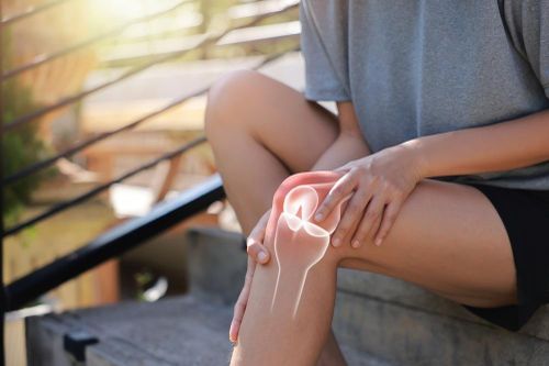 Thói quen tưởng vô hại khiến nhiều người trẻ thoái hóa khớp gối sớm