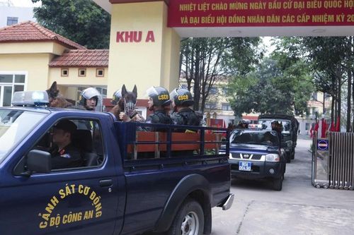 Cảnh sát cơ động sẵn sàng bảo vệ tuyệt đối an ninh, an toàn 'Ngày hội của non sông'