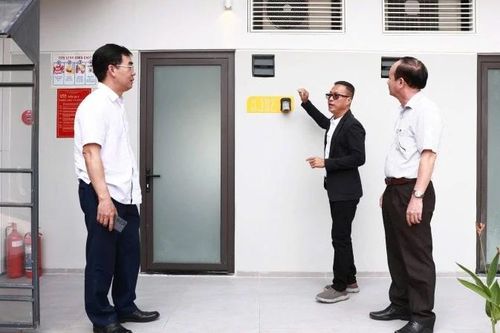 Đưa vào hoạt động ký túc xá theo mô hình xã hội hóa, có sức chứa 500 sinh viên