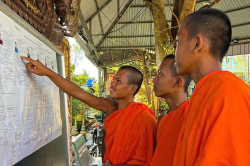 Đồng bào Khmer ở miền Tây sẵn sàng cho 'Ngày hội non sông'