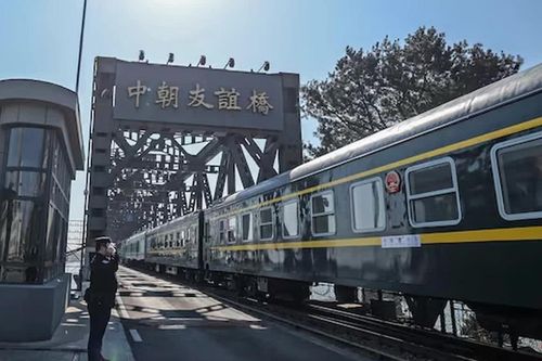 Triều Tiên và Trung Quốc nối lại vận tải hành khách đường sắt sau 6 năm gián đoạn