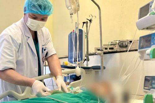 Nỗi lo nhiễm khuẩn sọ não sau mổ chấn thương