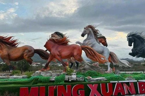 Bất ngờ về 2 'thủ phạm' đập gãy linh vật 400 triệu đồng ở Quảng Trị