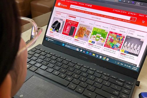 Bộ Tài chính muốn hộ kinh doanh bán hàng trên sàn không phải lập hóa đơn điện tử