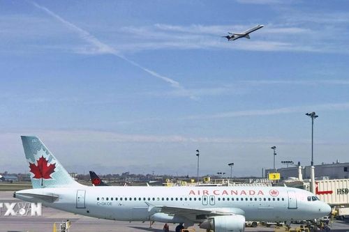 Hàng không Canada điều chỉnh giá vé do giá nhiên liệu tăng