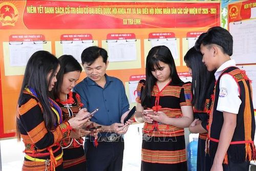 Đẩy mạnh ứng dụng công nghệ số trong công tác bầu cử