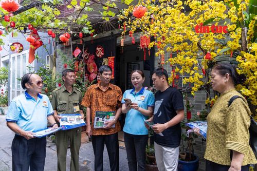 TP Hồ Chí Minh rực rỡ cờ hoa trước thềm bầu cử