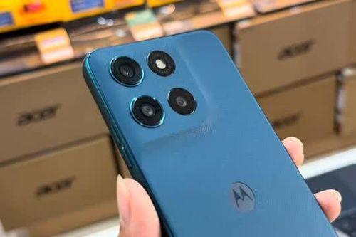 Smartphone 'nồi đồng cối đá', pin 7.000 mAh, RAM 8 GB, giá 6,99 triệu đồng tại Việt Nam