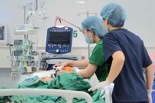Nơi 'chạy đua' với thời gian để giành sự sống cho người bệnh