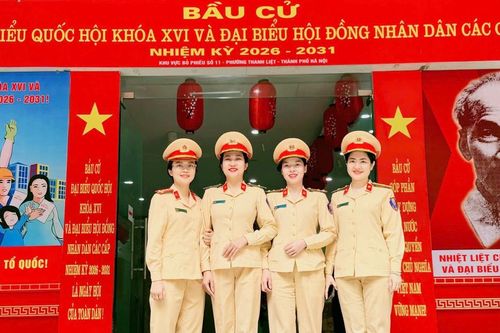 Phụ nữ Công an Thủ đô sẵn sàng làm nhiệm vụ bảo đảm an toàn cho người dân đi bầu cử