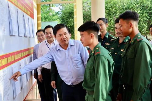 Đắk Lắk: Khí thế bầu cử sớm của hàng ngàn cán bộ, chiến sĩ