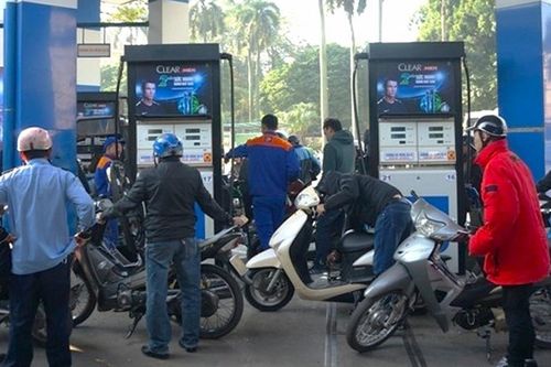 Tiếp tục chi sử dụng Quỹ Bình ổn để giữ giá xăng dầu