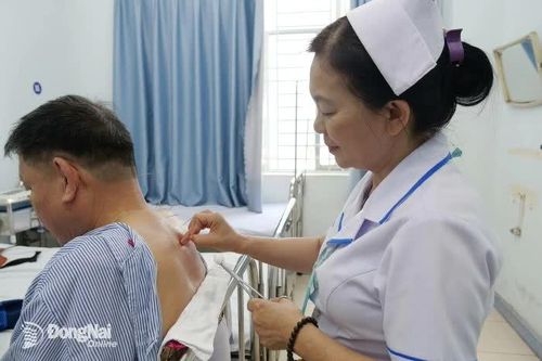 Lặng thầm cứu người bằng y thuật cổ truyền