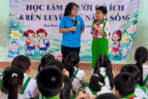 Gia Lai: Hơn 300 học sinh tham gia chương trình 'Học làm người có ích'