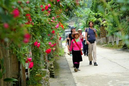 Phụ nữ dân tộc thiểu số 'mở cửa' tri thức ngoại ngữ