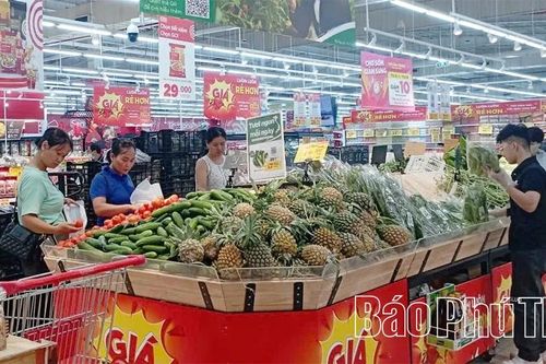 Đồng hành cùng người tiêu dùng, kinh doanh bền vững