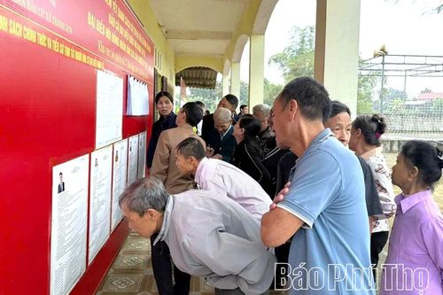Thanh Sơn 'chọn mặt gửi vàng'