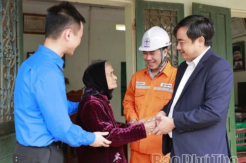 Nghĩa nặng tình sâu, vẹn tròn đạo lý