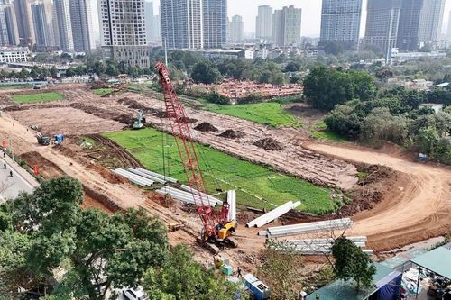 Hà Nội rào chắn đường Trung Thư để thi công cống chống ngập