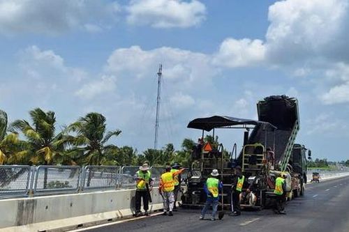 Chủ đầu tư chỉ đạo xử lý lại mặt đường, giúp cao tốc Cần Thơ - Cà Mau êm thuận