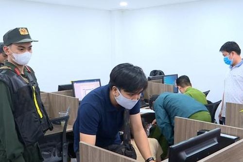 Tìm bị hại trong vụ chiếm đoạt tài sản khi chuyển tiền vào ngân hàng
