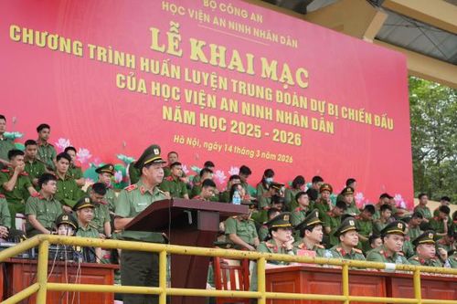 Khai mạc chương trình huấn luyện Trung đoàn dự bị chiến đấu