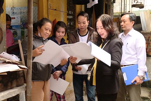 Xóm chạy thận chờ ngày bầu cử