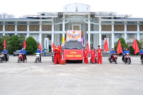 Phường Thanh Xuân ra quân đoàn xe tuyên truyền về bầu cử