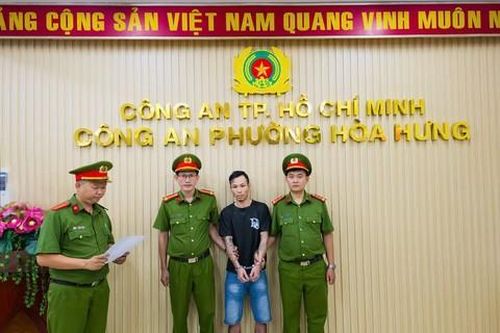 Tạm giữ nhân viên quán ốc Hiền Béo đánh shipper vì mâu thuẫn chuyện đậu xe