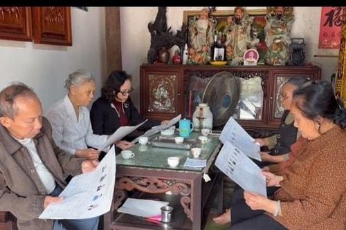 Trước 'giờ G' của ngày hội non sông ở Hòa Xá